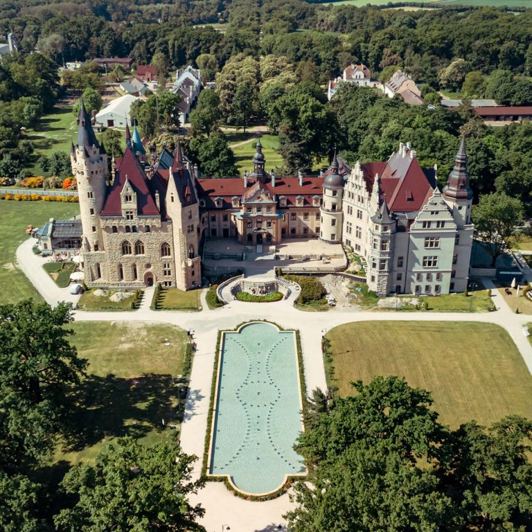 zamek-moszna-fontanna-5